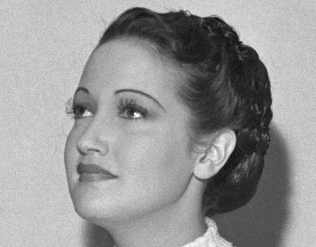 Alluring Facts About Dorothy Lamour, Hollywood’s Sarong Girl - TheShot